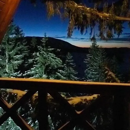 Hills Travnik
